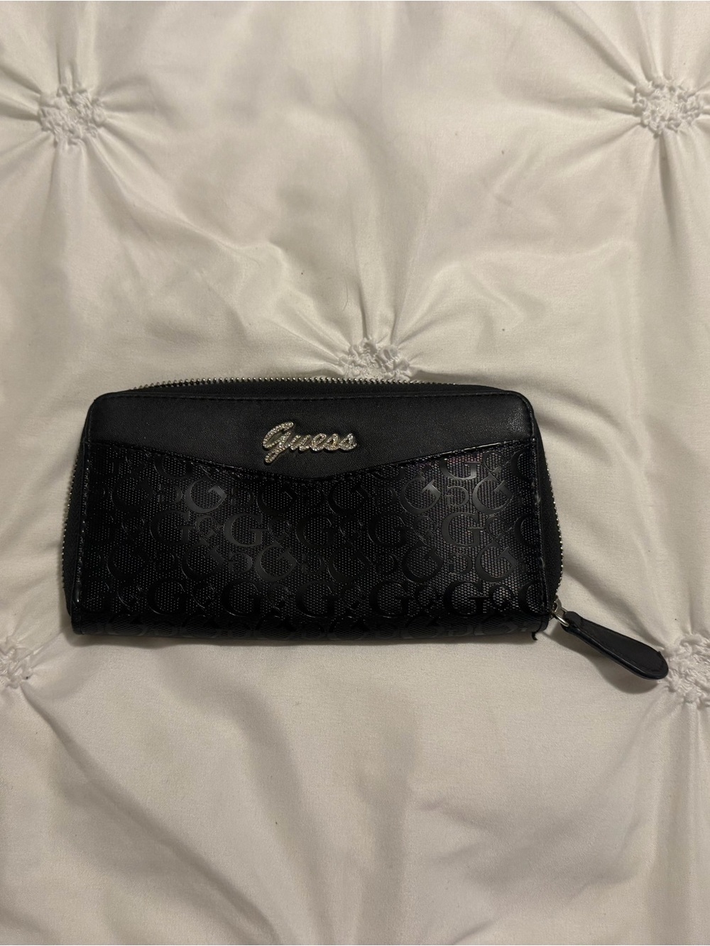 black guess large zip around wallet